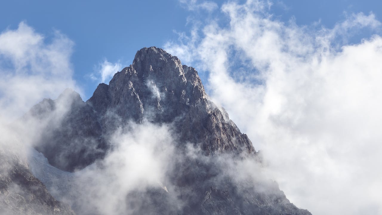 mount kenya easter holiday tours